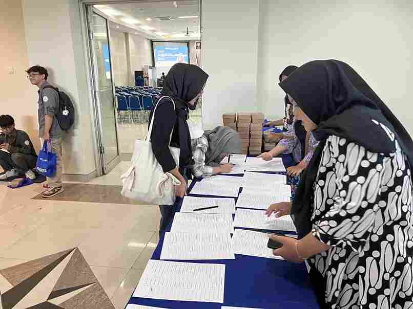 Peserta masuk, registrasi
